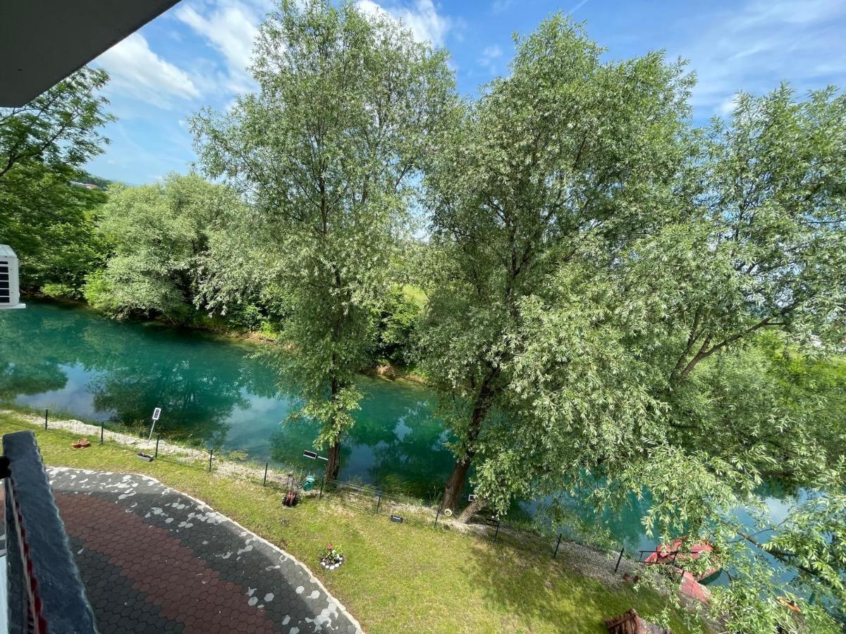 Apartments And Rooms Villa Majestic Bihac Luaran gambar
