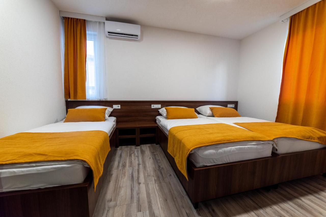 Apartments And Rooms Villa Majestic Bihac Luaran gambar