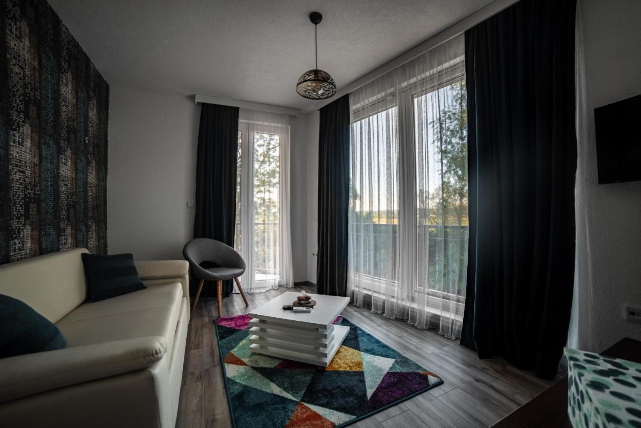 Apartments And Rooms Villa Majestic Bihac Luaran gambar