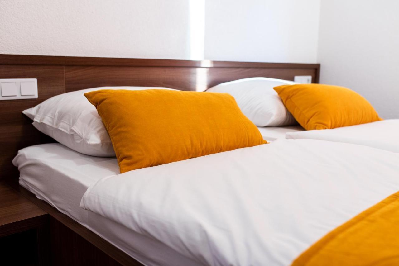 Apartments And Rooms Villa Majestic Bihac Luaran gambar